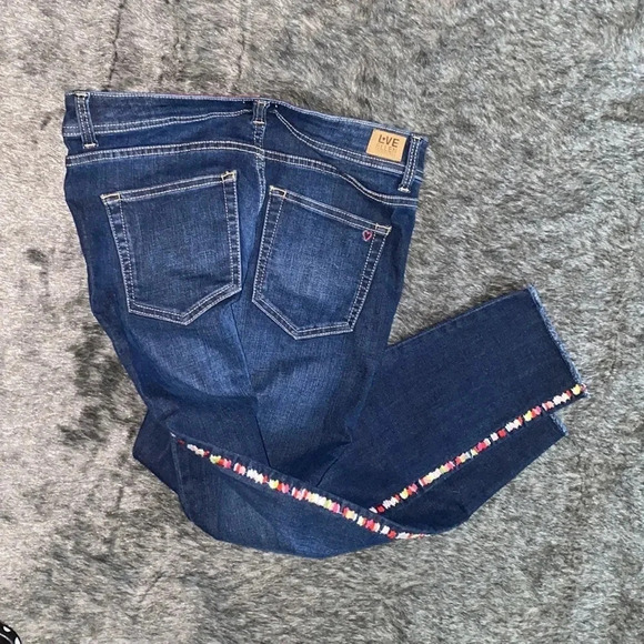 Love Ellen Degeneres dark blue embroidered floral trim loose hem high rise jeans - Picture 15 of 16